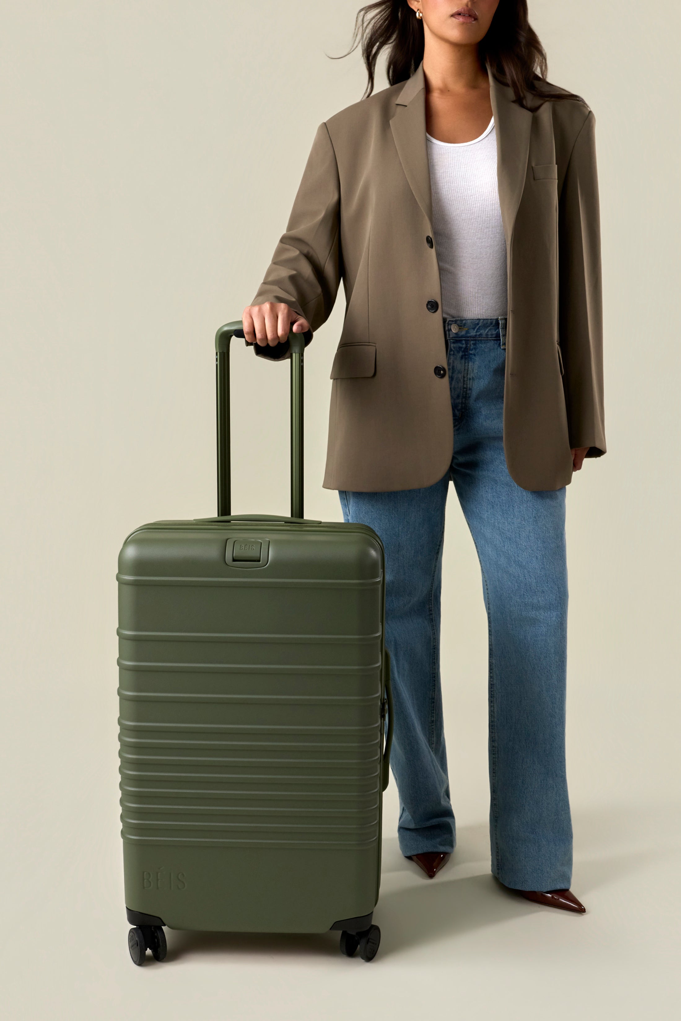 The Medium Check-In Roller in Olive